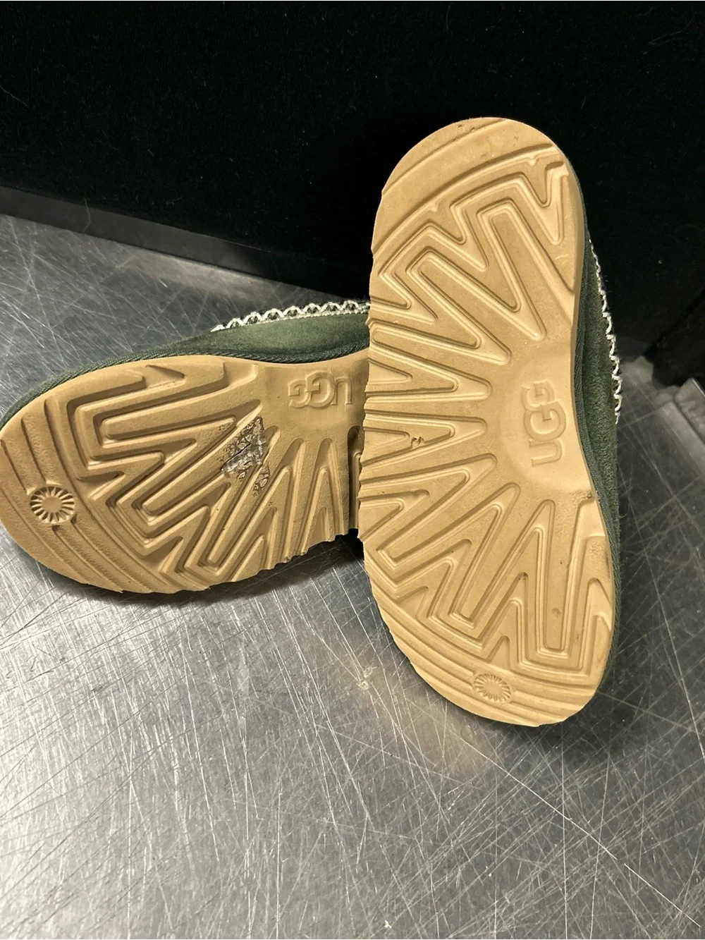 Ugg Sandals Size 2 Girl